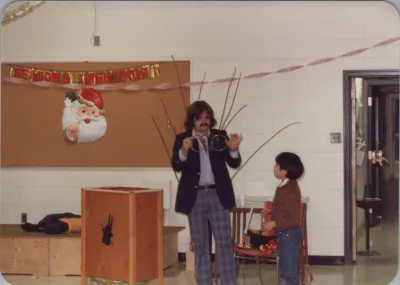 1981_December_children's_christmas_party_0010.webp