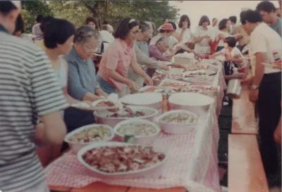 1981_July_picnic_at_lemoine_point_0014.webp